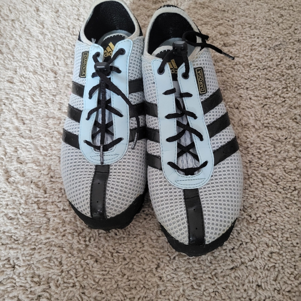 Adidias Daroga Women Sneakers Size 9